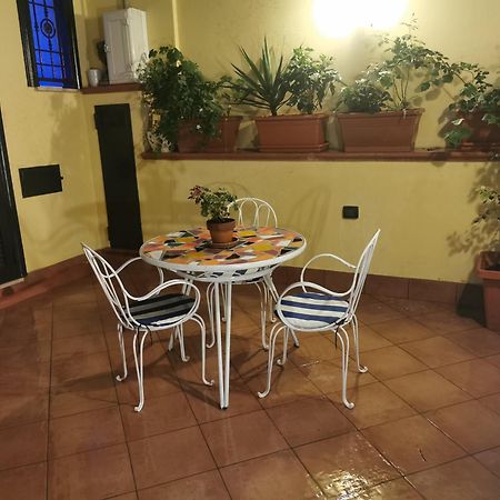 Bed and Breakfast Le Stanze Di Eli E Gio Castellammare di Stabia Zewnętrze zdjęcie