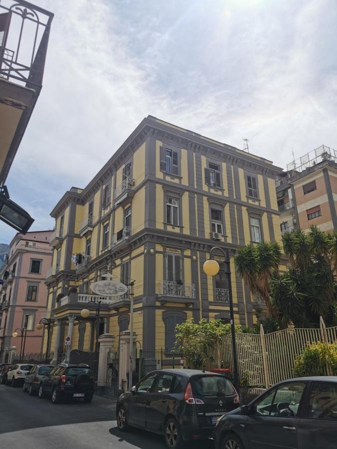 Bed and Breakfast Le Stanze Di Eli E Gio Castellammare di Stabia Zewnętrze zdjęcie